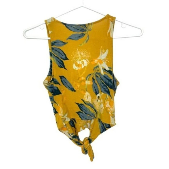 Aritzia Babaton Jeronimo Tie Front Tank - Picture 6 of 10